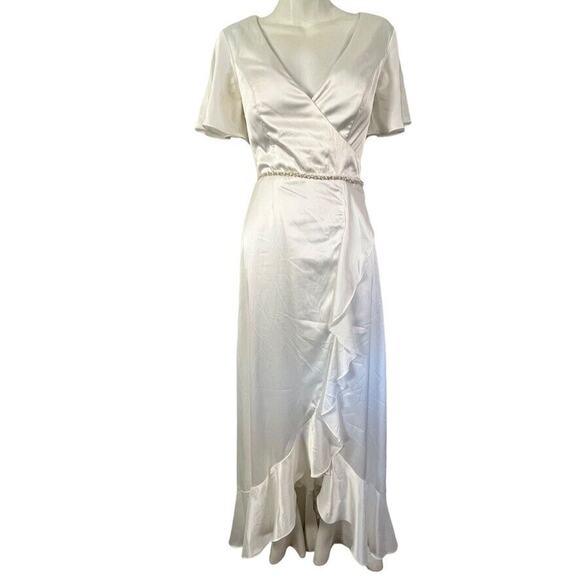 DB Studio Davids Bridal Flutter Stretch Satin Ruffle Wedding Dress Soft White 4 - Picture 1 of 16